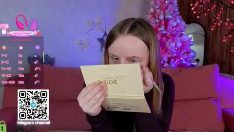 Katrina Bail online show from January 13, 1:35 am