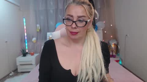 katrinacharm online show from October 8, 12:44 pm