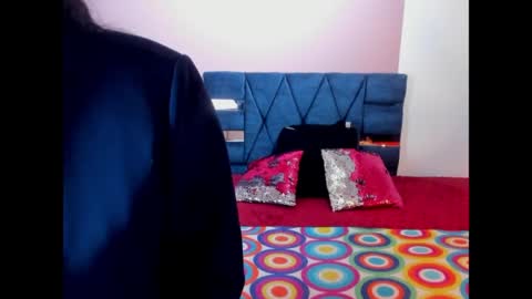K A T T E  online show from May 18, 1:28 pm