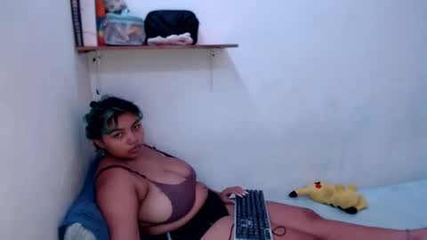katteyes_ online show from May 13, 10:41 pm