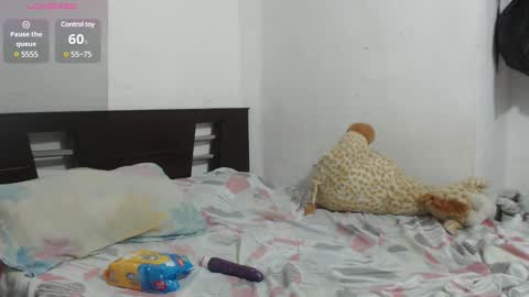 Snapshot of katty_skrim chatting on March 7, 4:34 am katty skrim online show from March 7, 4:34 am