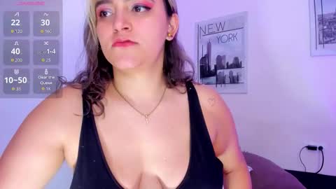 Snapshot of katy_giil chatting on October 14, 6:44 pm Katy online show from October 14, 6:44 pm