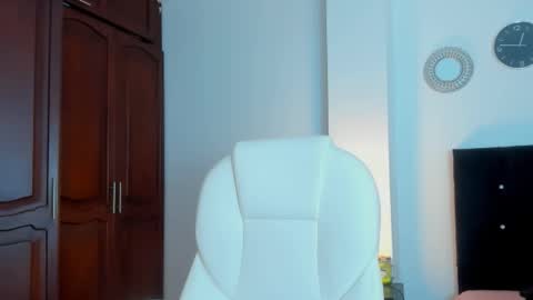Snapshot of katyajhonss chatting on September 23, 12:04 am KATYAJHONSS online show from September 23, 12:04 am