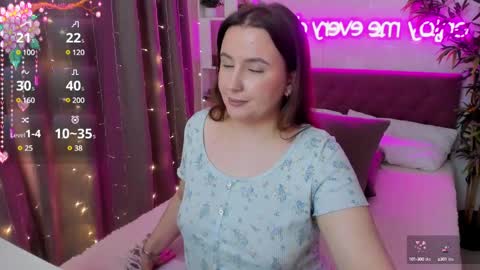 Snapshot of katyaneilson chatting on February 26, 10:05 am Kate online show from February 26, 10:05 am