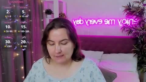 Snapshot of katyaneilson chatting on September 25, 3:13 am Kate online show from September 25, 3:13 am
