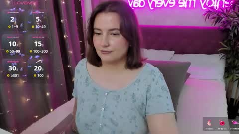 Snapshot of katyaneilson chatting on October 5, 6:00 am Kate online show from October 5, 6:00 am