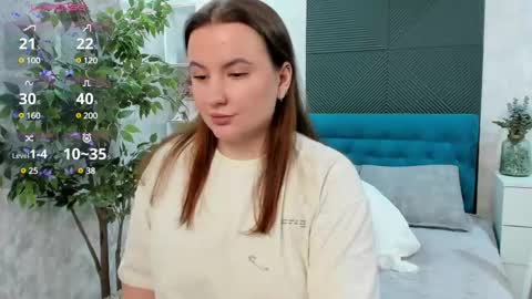 Snapshot of katyaneilson chatting on February 13, 10:44 am Kate online show from February 13, 10:44 am