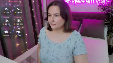 Snapshot of katyaneilson chatting on October 9, 4:51 am Kate online show from October 9, 4:51 am