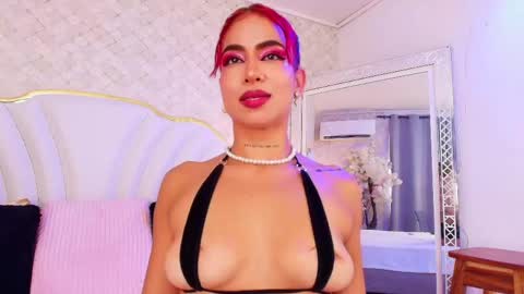 katyjackson online show from April 13, 2:10 pm