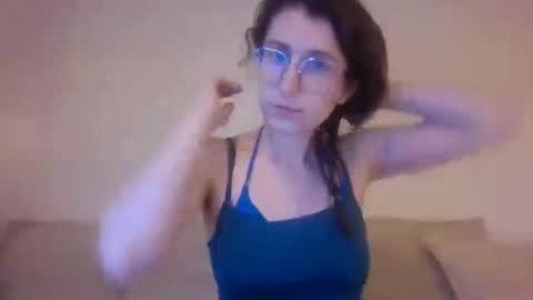 kawaii snowflake online show from July 12, 3:10 am