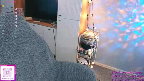 Yuki  online show from September 29, 4:55 am