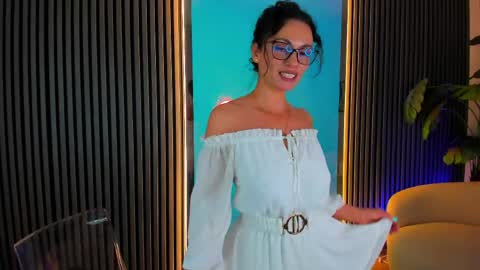 Kaya online show from May 6, 4:40 am