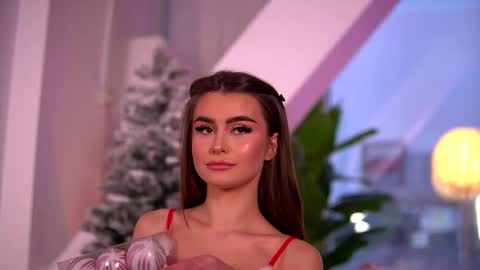 kaylabray online show from December 5, 6:56 am