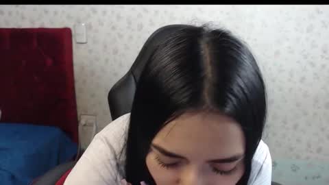 Snapshot of kaylak18x chatting on October 2, 7:40 am Kayla online show from October 2, 7:40 am