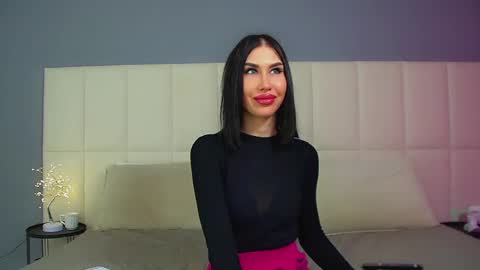 Kayla online show from May 30, 7:45 pm