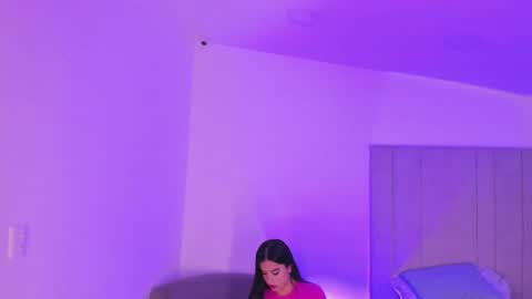 Snapshot of kaylarossi chatting on February 20, 1:57 am Kayla online show from February 20, 1:57 am