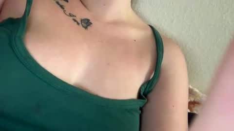 kaylastearsman online show from February 12, 7:45 pm