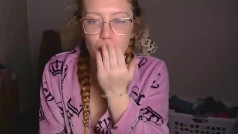 kaylee kakes online show from March 27, 10:22 pm