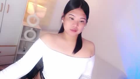 Y O U R        F U T U R E       K A Y L E E  online show from April 8, 11:41 pm