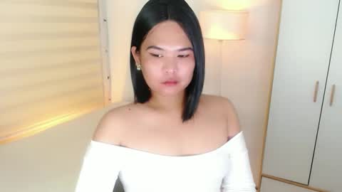 Snapshot of kayleepinay chatting on February 22, 6:28 am Y O U R F U T U R E K A Y L E E online show from February 22, 6:28 am