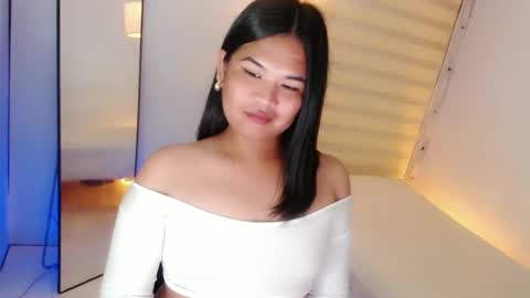 Snapshot of kayleepinay chatting on February 9, 4:46 am Y O U R F U T U R E K A Y L E E online show from February 9, 4:46 am