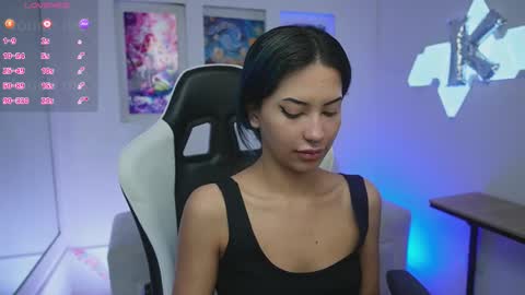 Kayra online show from November 28, 12:45 pm