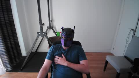 Neon online show from April 4, 4:47 pm