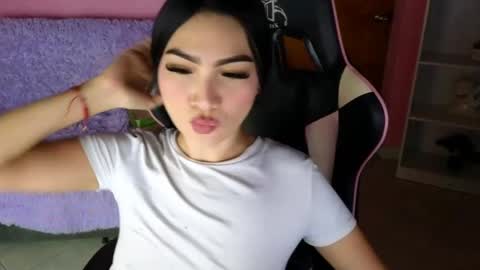 keeiity_moon online show from May 9, 2:12 pm