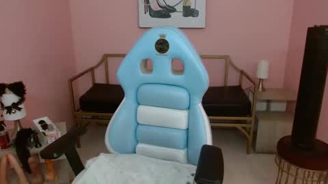 Keila  online show from January 13, 9:22 pm