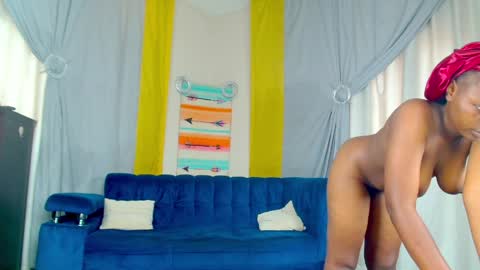 keily online show from April 3, 7:48 am