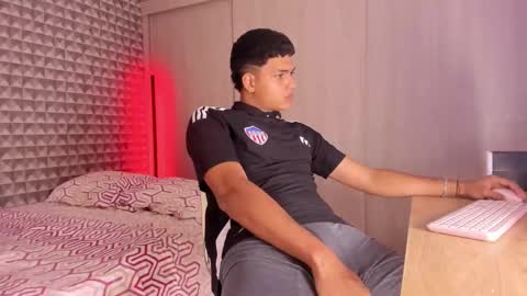 KEINNER online show from March 12, 10:46 pm