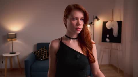 keira_knight online show from November 22, 11:24 pm