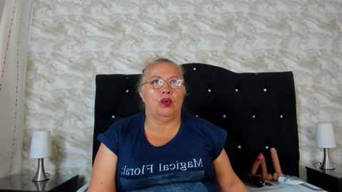   online show from October 20, 11:37 am