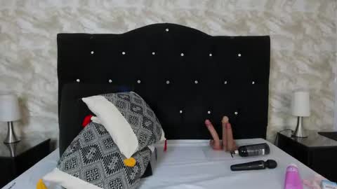   online show from October 16, 12:27 pm