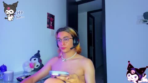 Snapshot of keita_moon chatting on September 15, 1:40 am Keita moon online show from September 15, 1:40 am