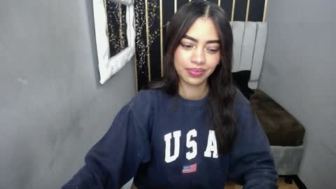  K E I Z Y  online show from December 20, 1:00 pm