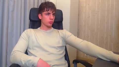 KellenWest online show from December 22, 10:11 am