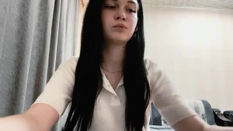 Bella online show from April 8, 4:10 pm