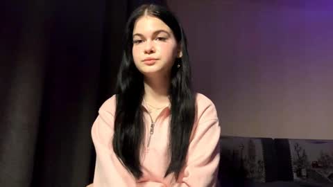 Bella online show from April 2, 3:41 pm