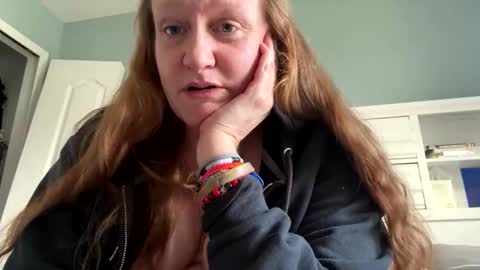 kellilyn10 online show from April 14, 9:07 pm