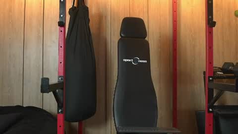 kelly__thomson online show from May 11, 1:29 pm