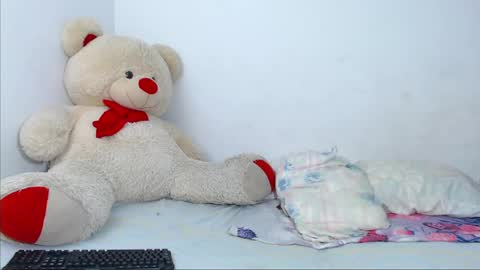 elena online show from April 4, 11:01 pm