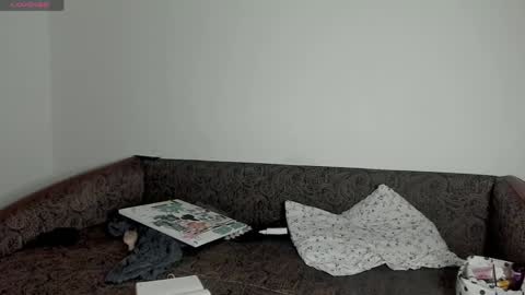 Im Kelly online show from April 22, 5:20 pm