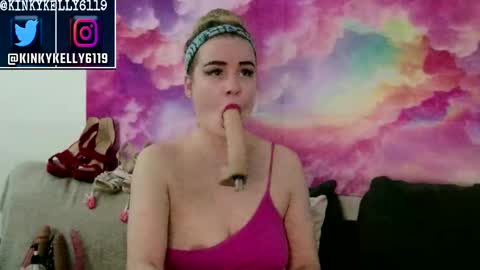Snapshot of kellylynn76 chatting on September 30, 2:11 am kellylynn76 online show from September 30, 2:11 am