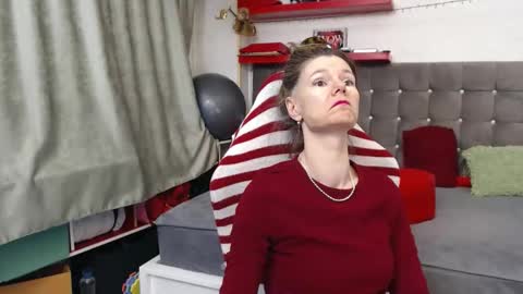 kelly online show from February 2, 3:20 pm