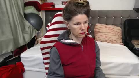 kelly online show from February 22, 9:24 am