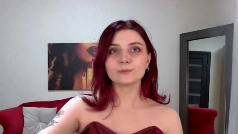 Kelly Stoneys online show from November 15, 5:42 am