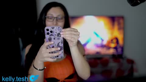 Snapshot of kellytesh chatting on October 12, 4:27 am Kelly online show from October 12, 4:27 am