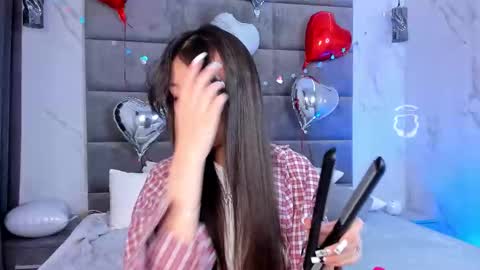 kellyy_bern online show from February 27, 1:09 am