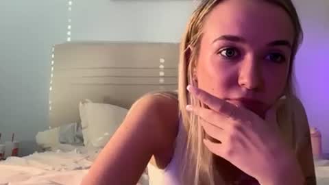 Kelsey Blu online show from June 2, 11:18 pm